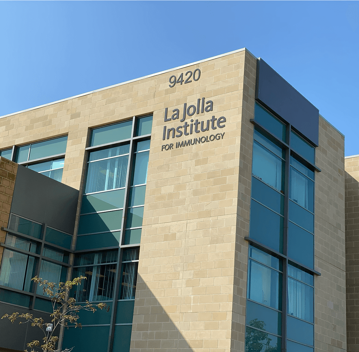 La Jolla Institute exterior photo